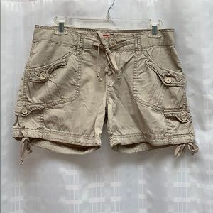 Union bay cargo shorts.